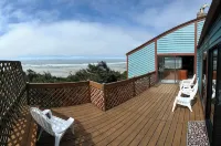"WOW House" - Prime Panoramic Oceanfront Home - ติดทะเล
