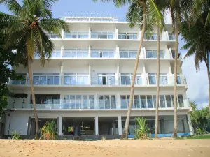 Sayura Beach Hotel