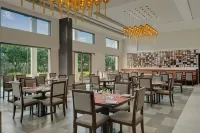 The Fern Sattva Resort Dwarka, Series by Marriott - فطور