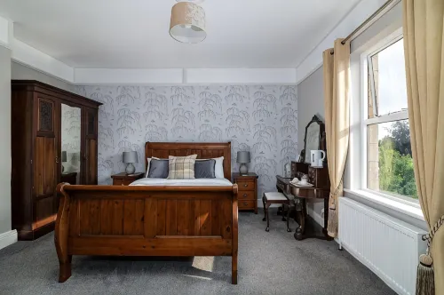 Riverdale House B&B - 3-Star