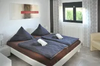 Modern bungalow with heated pool, 50m from the sea - whirlpool - - 4-Star
