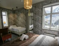 Hotel Siglunes - С баром