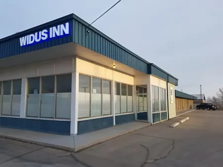 Widus Inn Отели рядом с достопримечательностью «Swift Current Museum»