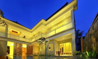 Oxy House Bali