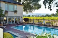 Vineyard Country Inn Hotels in Kenwood