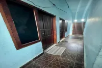 Express O 91669 Kost Amel Near Taman Mattirotasi Hotels in West Bacukiki