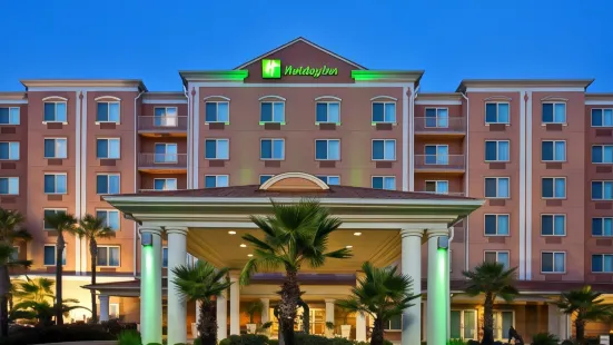 Holiday Inn & Suites Lake City