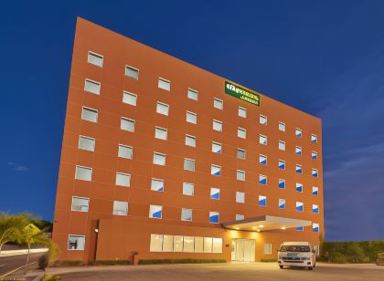 City Express Junior by Marriott Merida Altabrisa