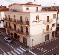 Bram Hotel