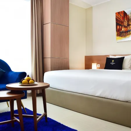 Hotel Dharmein Отели рядом с достопримечательностью «Блок М»
