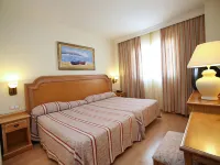 Peñiscola Plaza Suites Hotels in Baix Maestrat