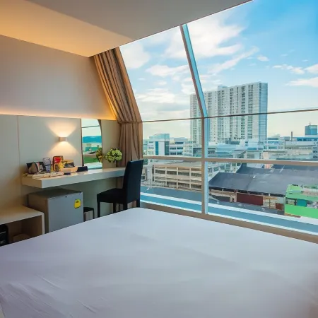 Crystal Hotel Hat Yai