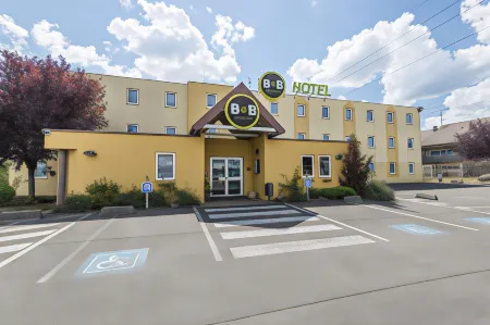 B&B Hotel Dijon les Portes du Sud Отели в г. Марсанне-ла-Кот