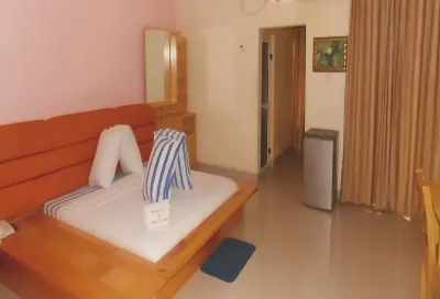Sheriffyt Royale Hotel & Suites - Deluxe Hotels near Oluwaga Shopping Complex