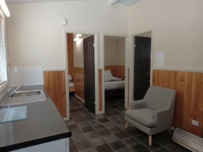 Deluxe Room, Non Smoking, Kitchen (Deluxe 2 Bdrm Cabin)