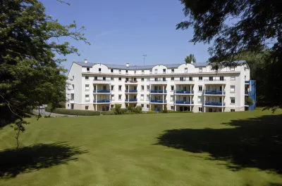 Residence Hotel les Ducs de Chevreuse Avec Hébergement, Repas & Pdj, Séminaire, Bureau & Parking Hotel a Forges-les-Bains