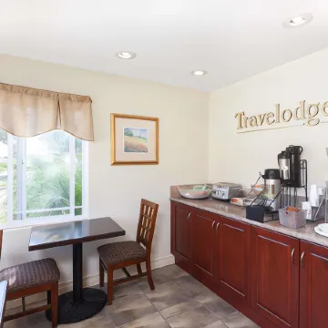 Travelodge by Wyndham Brea