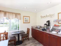 Travelodge by Wyndham Brea Các khách sạn ở Brea
