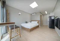 Geoje Island LIM Pension