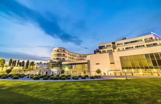 哥白尼託倫酒店