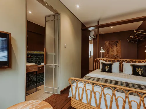 The House Tour Downtown Hotels in Bandung Wetan
