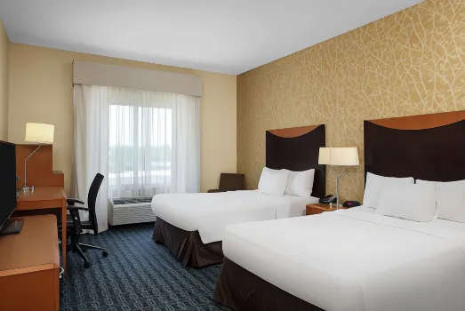 Fairfield Inn & Suites Augusta Hotels near Kennebec Cabin Company