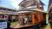 Kera Houseboats Alleppey