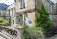 Lorne House Bed & Breakfast Hotels near Solsbury Hill