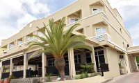Travel Inn Hotel Simpson Bay Hotels near Mary, Star of the Sea Catholic Church