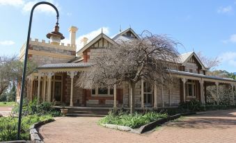 Cockburn House