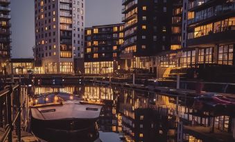Deluxe City Centre Apt Free Parking River View Balcony