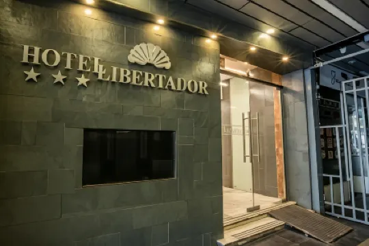 Hotel Libertador Отели рядом с достопримечательностью «Музей Сан-Франциско»