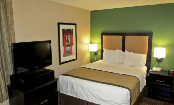 MainStay Suites Washington Dulles Airport