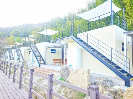 Namhae Siseon Glamping Pension