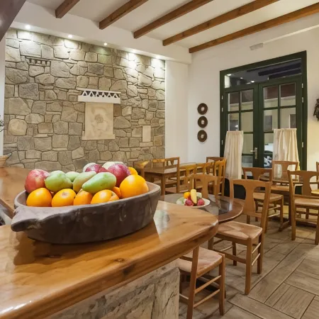 Artemis Hotel