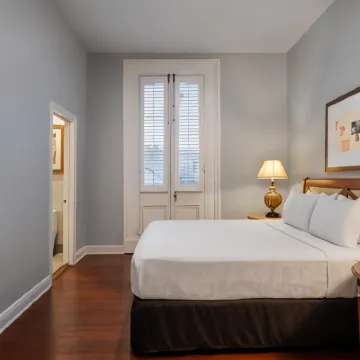 New Orleans Courtyard Hotel by the French Quarter Hotels near Louis Armstrong Park