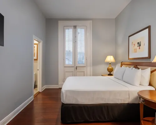 New Orleans Courtyard Hotel by the French Quarter トレメ周辺のホテル