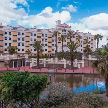StayEasy Century City โรงแรมใกล้Intaka Island
