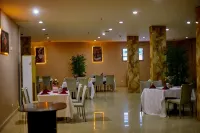Luwa Evergreen Hotel - Frühstück