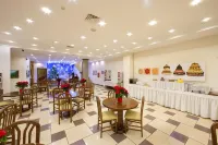 Ulisse Deluxe Hostel - breakfast