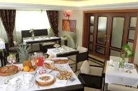 Palazzo Rosenthal Vesuview Hotel & Resort Hotels in Boscotrecase