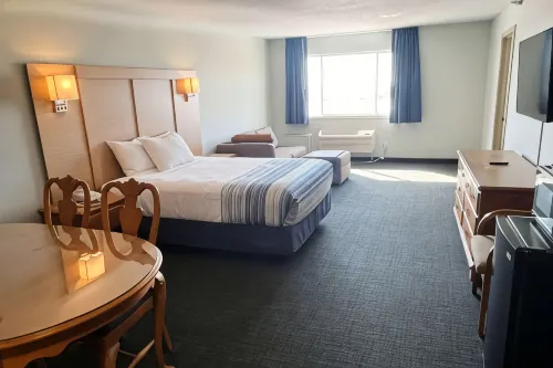Days Inn & Suites by Wyndham Williamsburg IA North Hotels in Iowa County