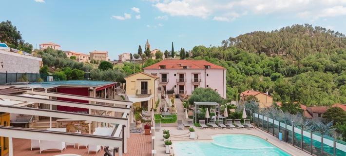 Residence Villa il Casale - Appartamenti Wellness e Piscina Riscaldata Hotels in Savona