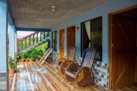 Cabinas Cascada Rio Celeste - Mountain view