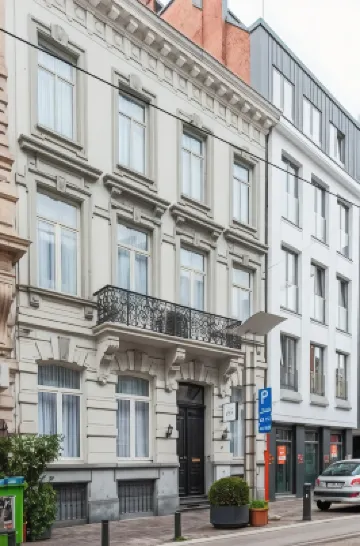 拉里茲客房套房酒店