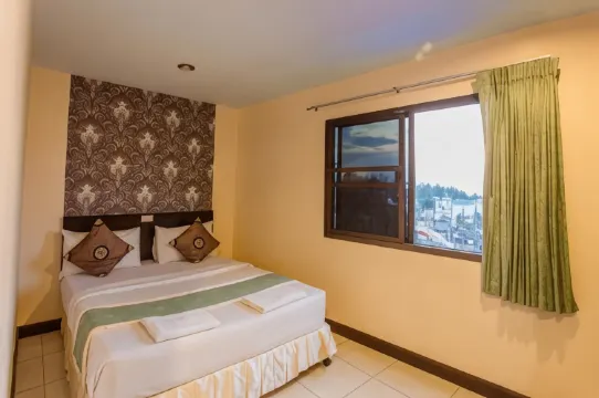 ห้องขนาดเล็ก เตียงใหญ่