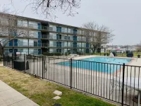 Motel 6 Mesquite, TX – Town East - Rooftop Pools