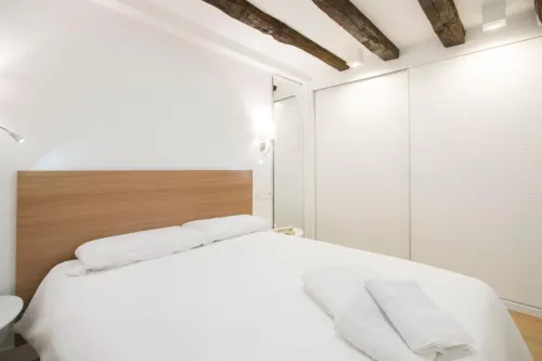 Luxury in Old Town Near Beach - by Www,SanSebastianApartments,es