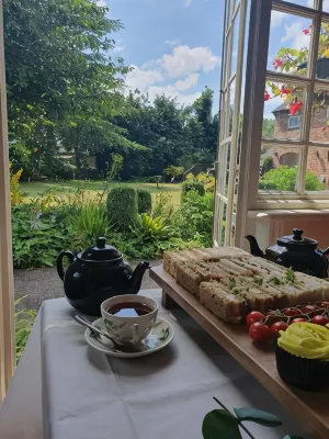 The Manor Guest House - Scenic