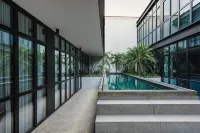 Lisbon Five Stars Alcântara Lofts Hotels in Almada